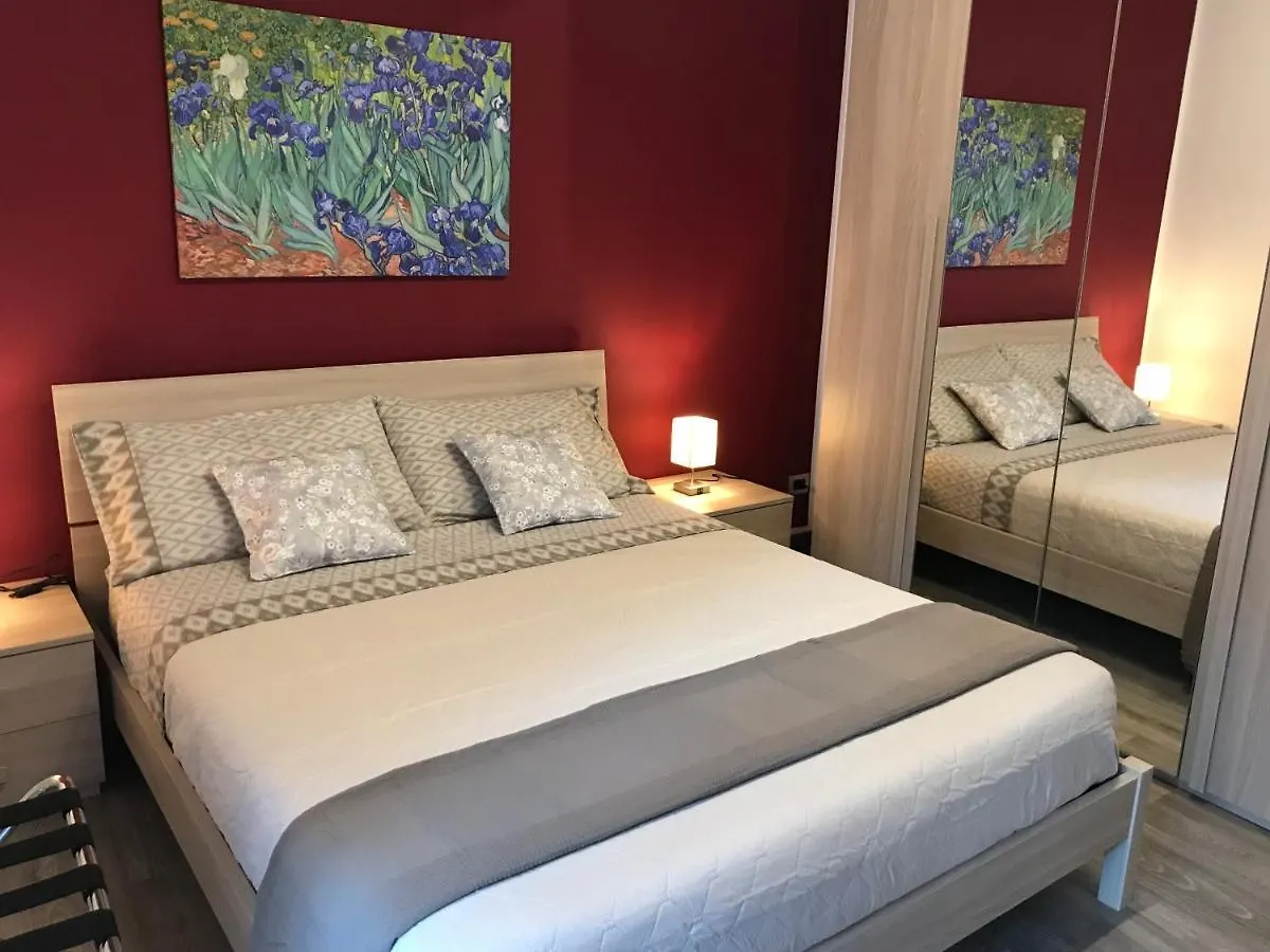 Dr House Apartment Catania 0*,  Italy